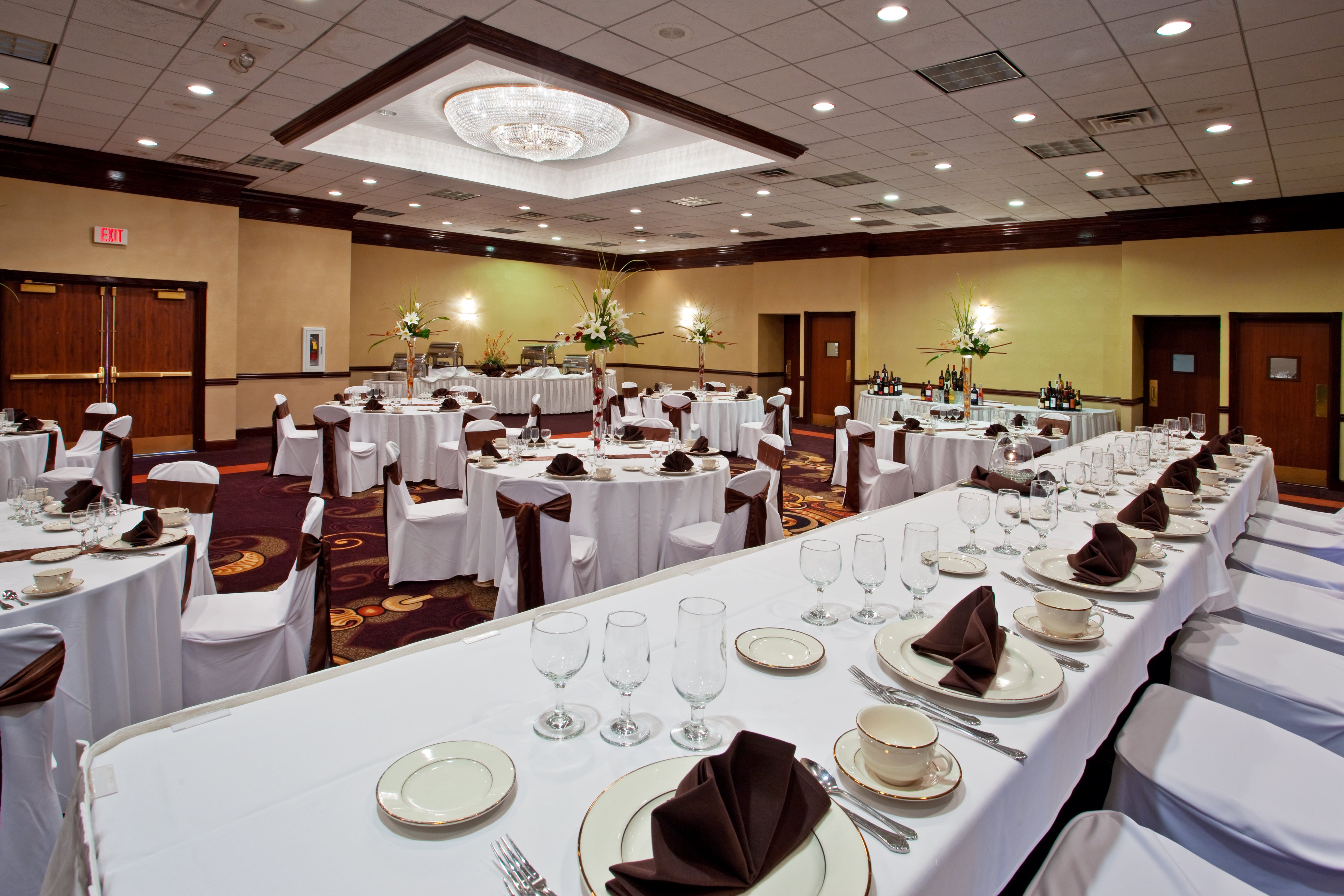 Holiday Inn Youngstown-South Boardman 14/25