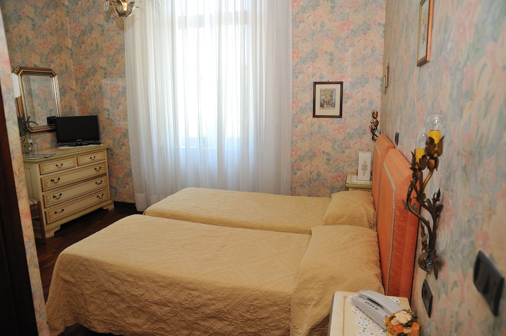 Hotel Savona 12/71