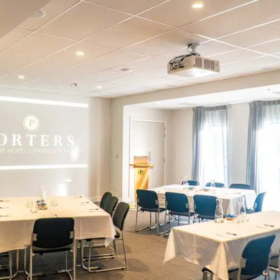 Porters Boutique Hotel 13/16