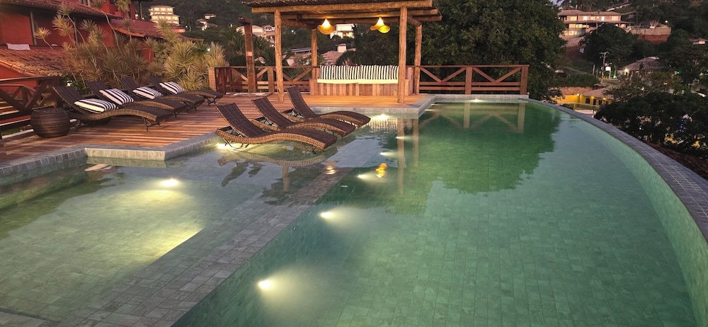 Azeda Boutique Hotel 59/66