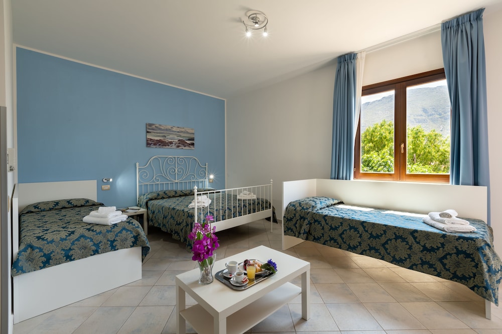 Hotel Achibea 26/50