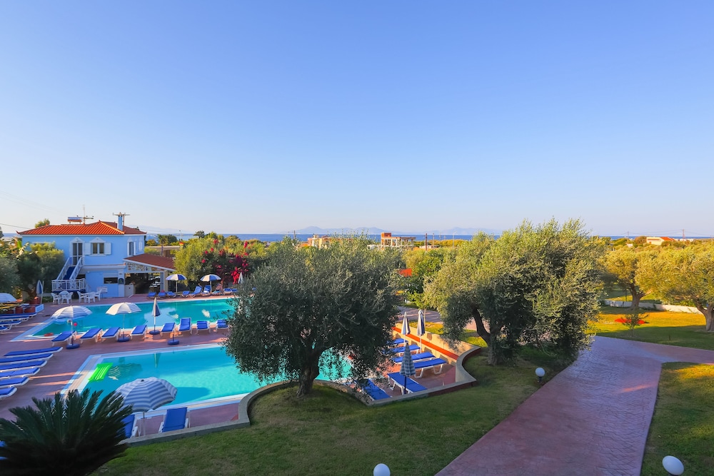 Filoxenia Hotel Apartments 40/51