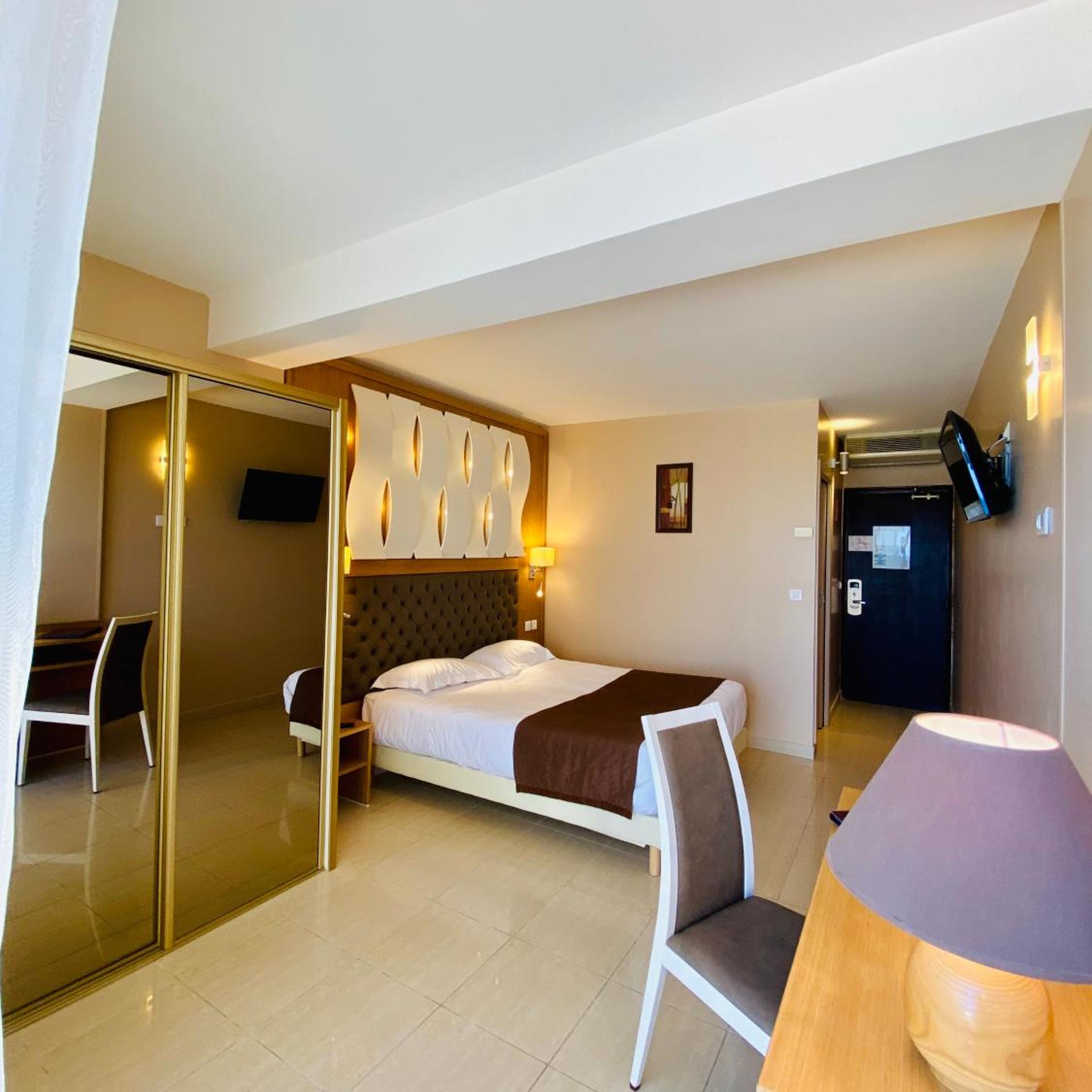 Hotel Tettola 23/54