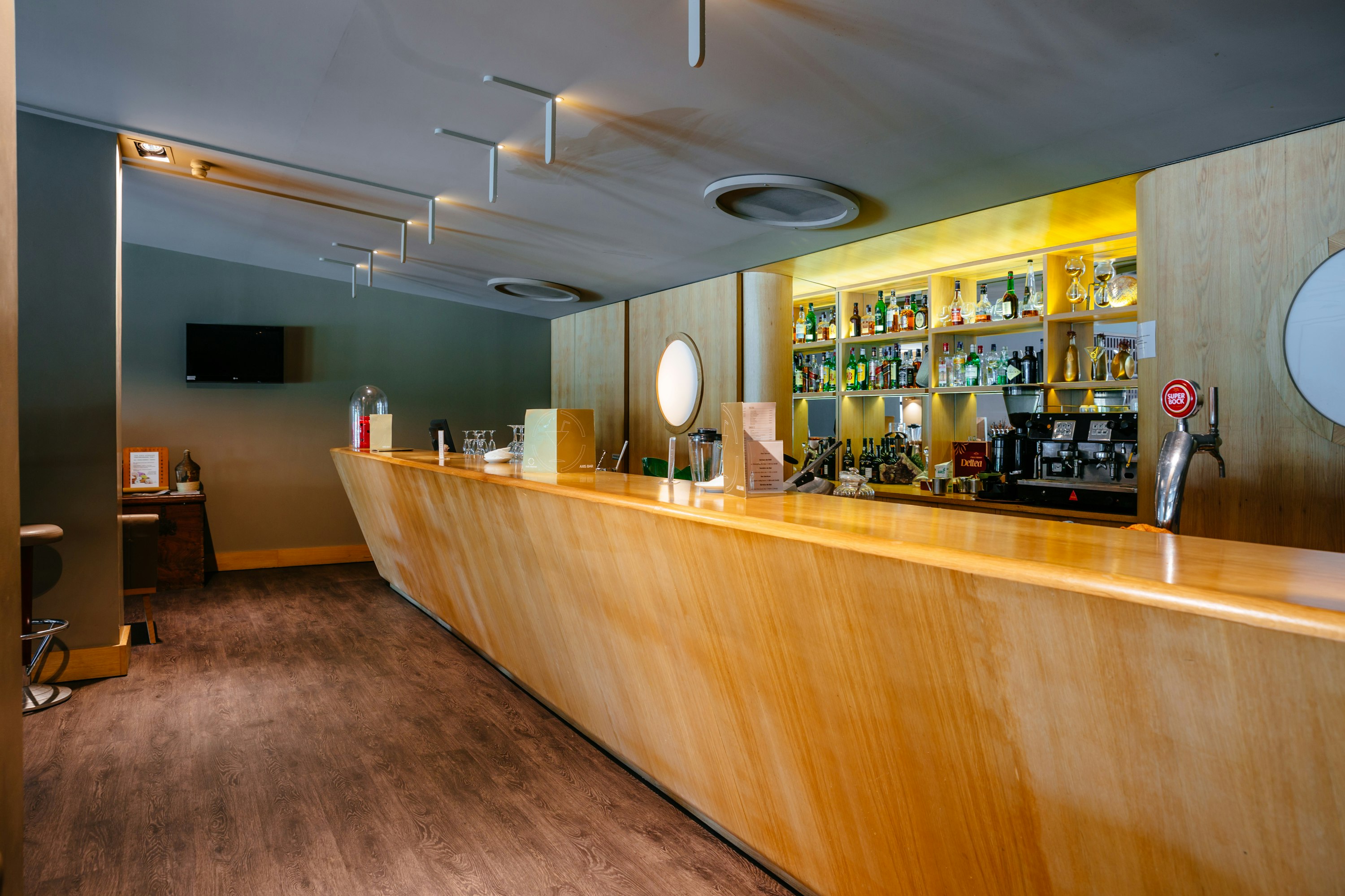 Axis Vermar Conference And Beach Hotel 4/36
