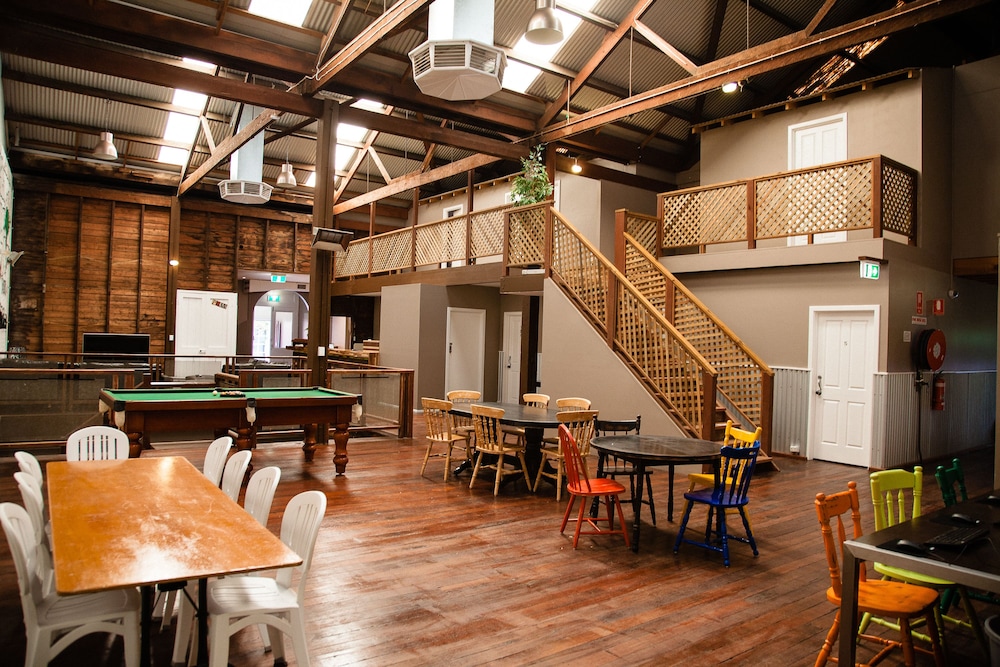 Fremantle Hostel 25/50