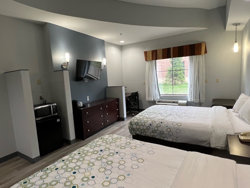 Suite, 2 Double Beds, Kitchenette
