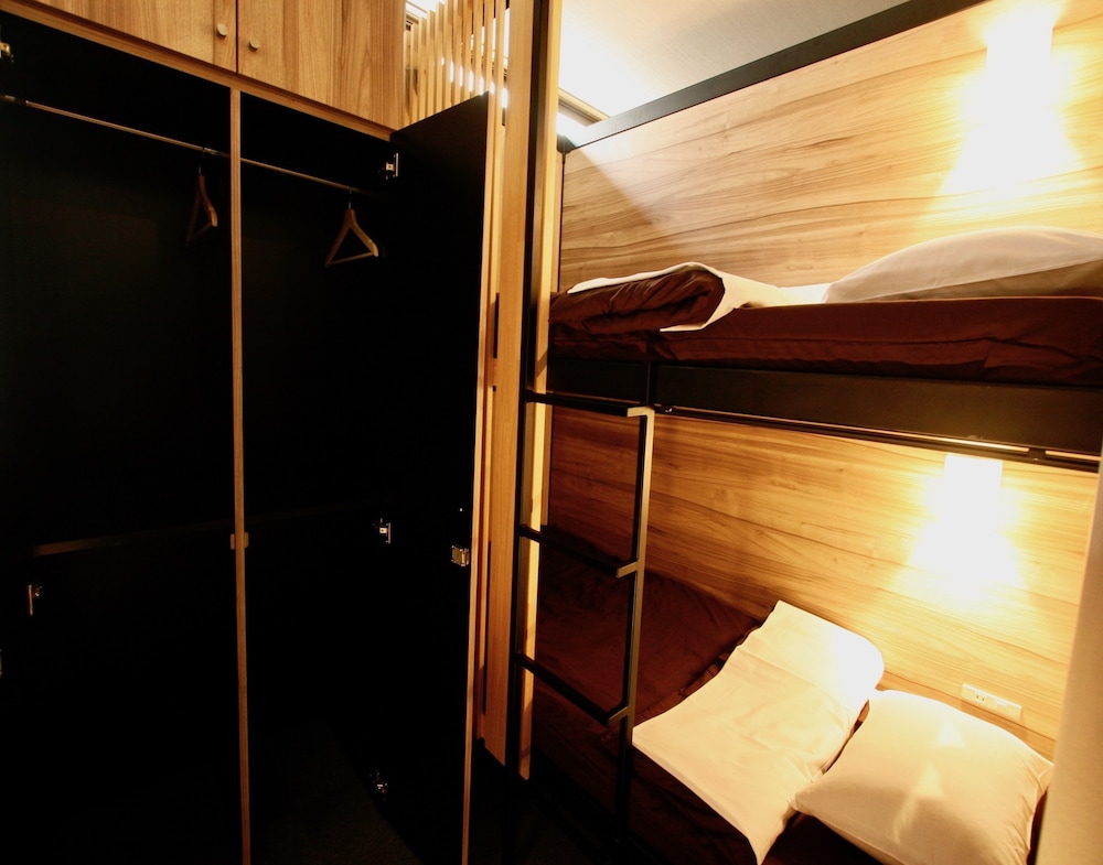 Namba Guesthouse HIVE - Hostel 42/65