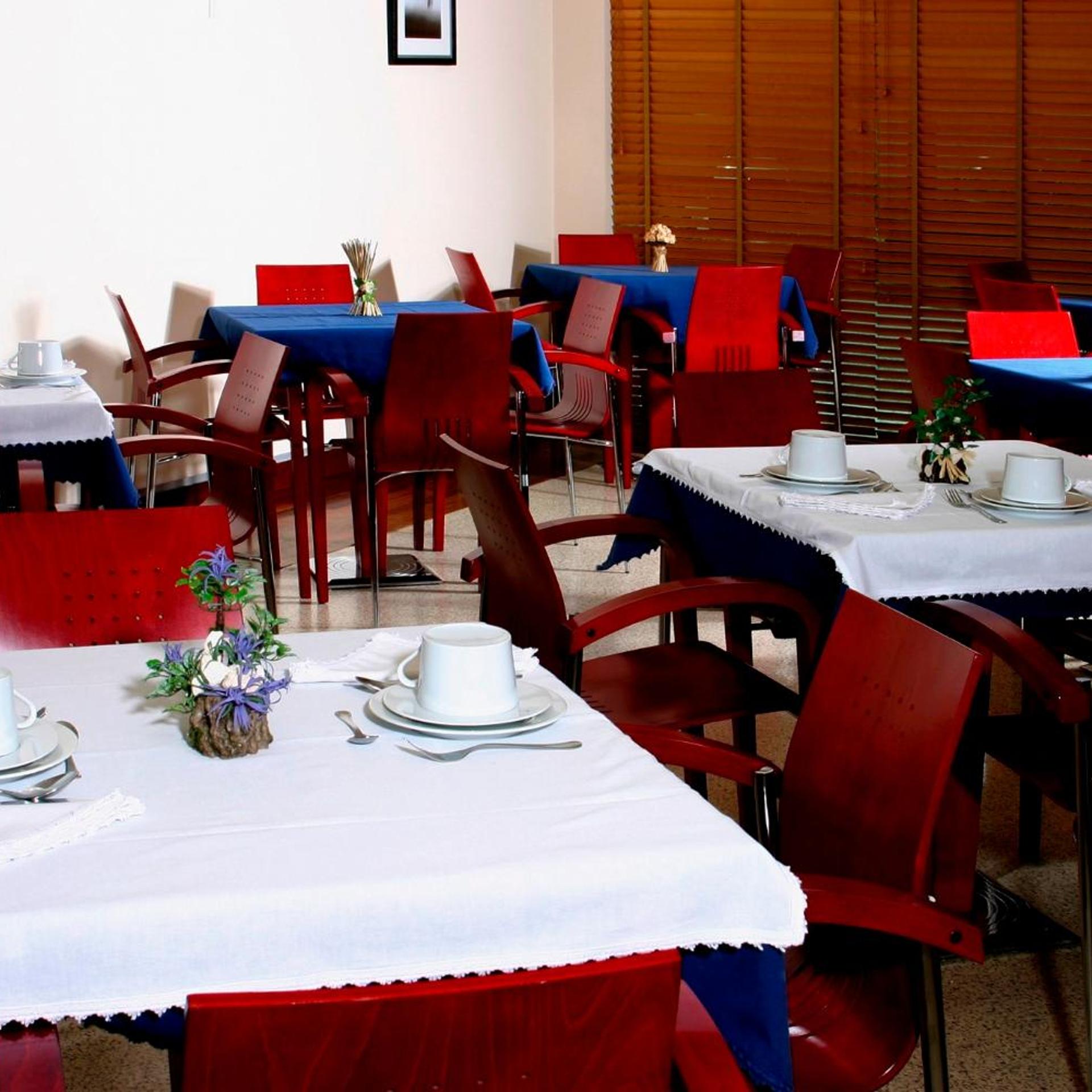Hotel Paulo VI 34/50