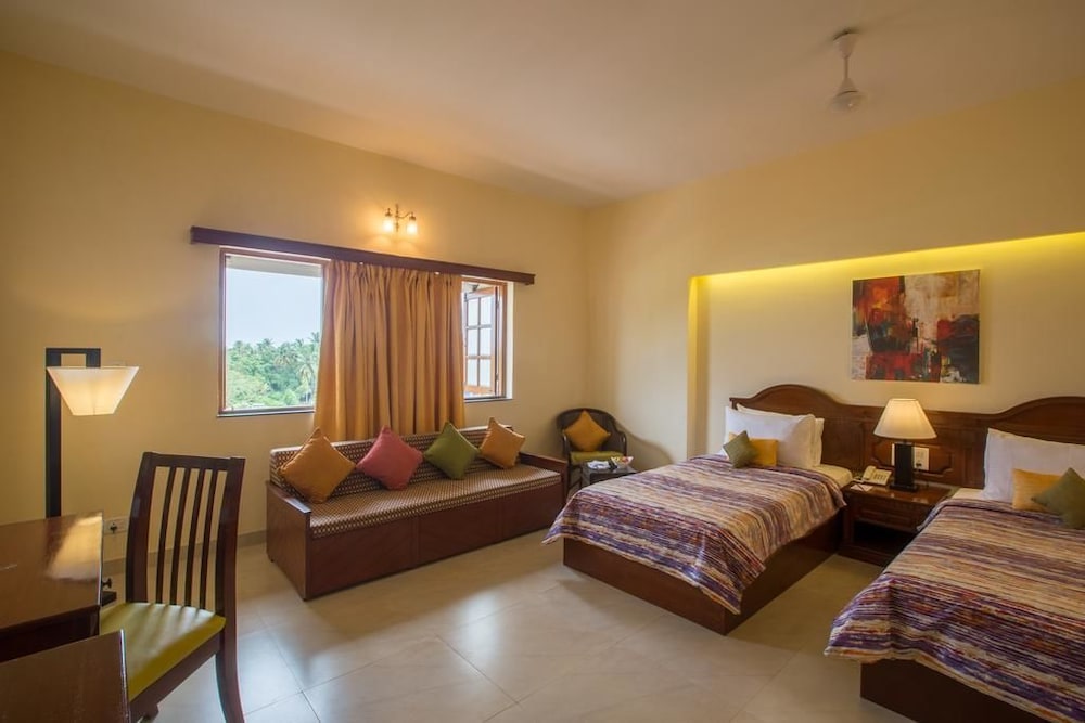 1 BEDROOM, DELUXE, DOUBLE OR TWIN BED