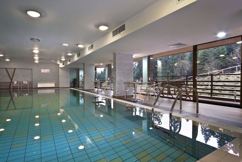 Club Hotel Yanakiev 25/55
