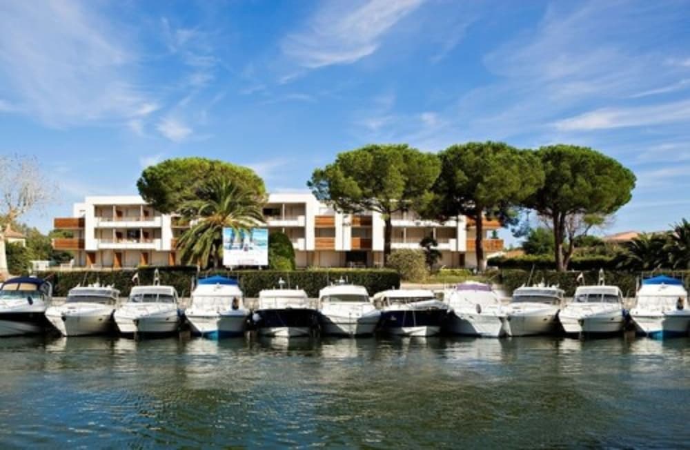 Residence Carre Marine 38/44