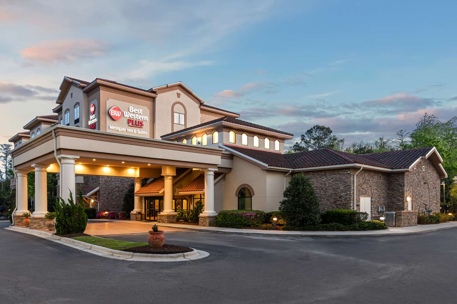 Best Western Plus Westgate Inn & Suites 2/19