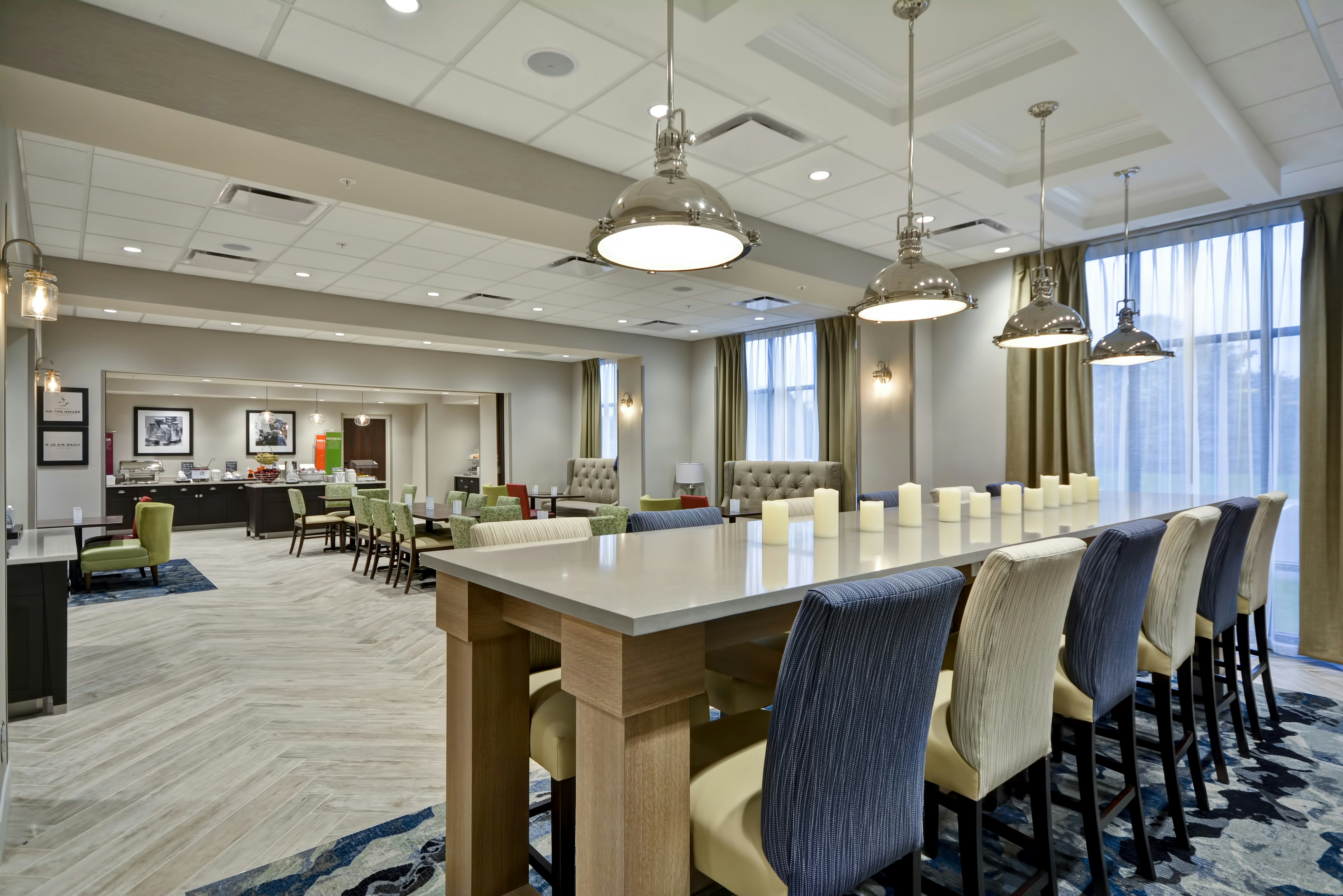 Hampton Inn Livonia Detroit 19/30