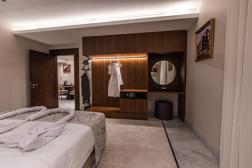 فندق تورا(Tura Residence Olaya) 36/61