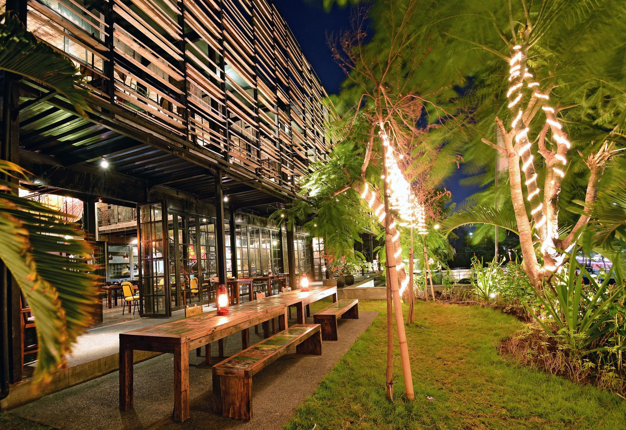 Sama Sama Suites and Restaurant 18/19