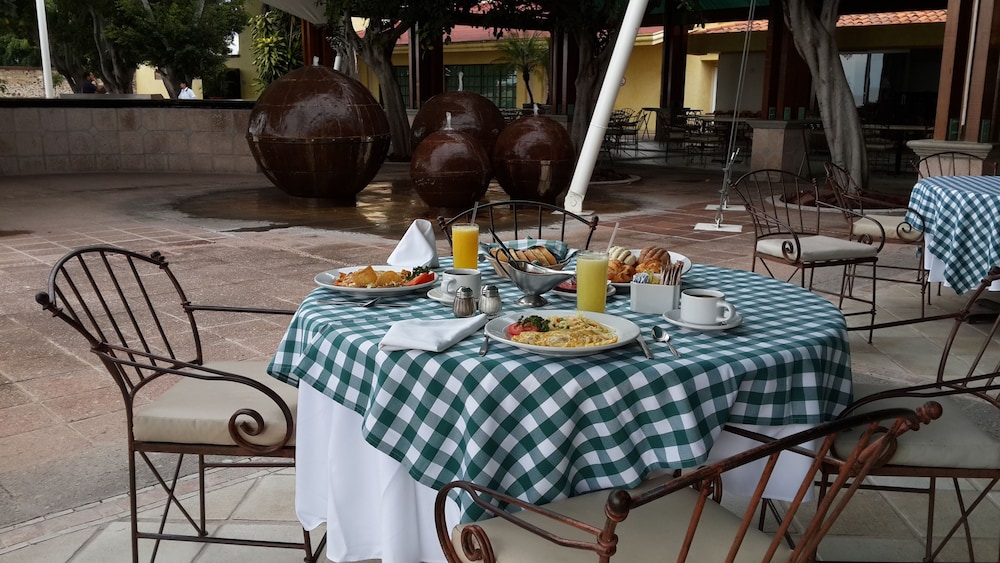 HOTEL REAL DE CHAPALA 28/42