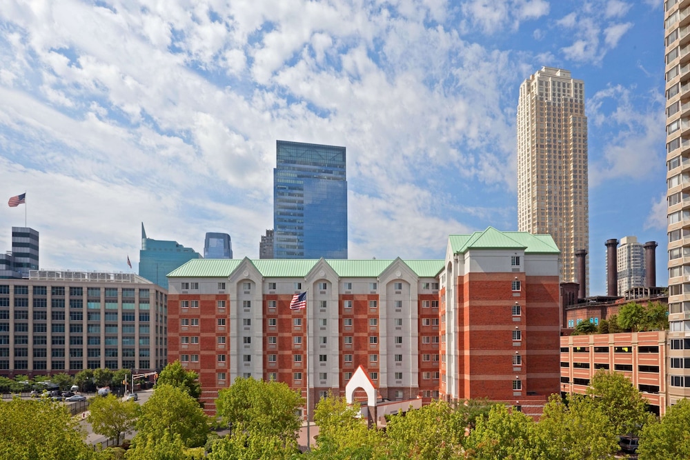 Sonesta Simply Suites Jersey City 35/42