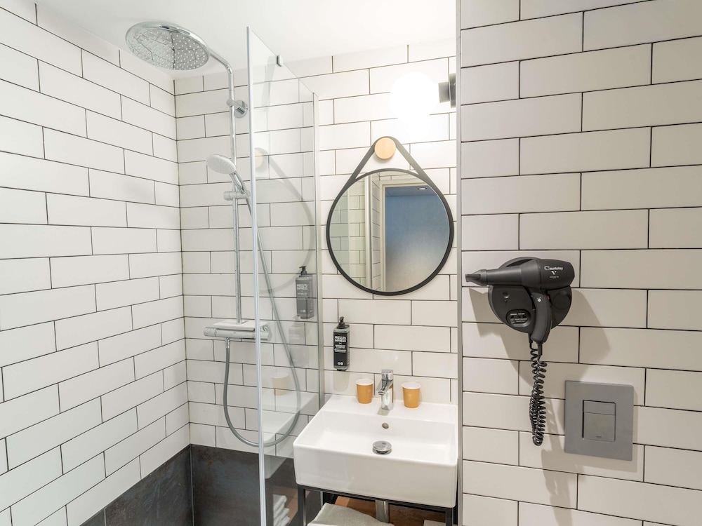Ibis Orleans La Chapelle Saint Mesmin 64/64