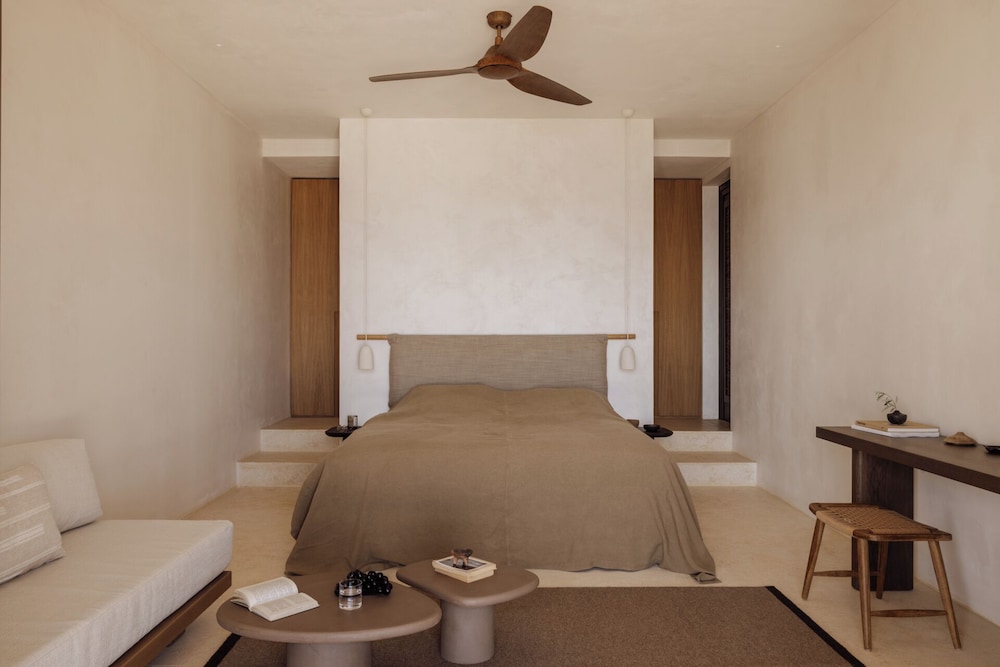 Gundari Folegandros 35/50