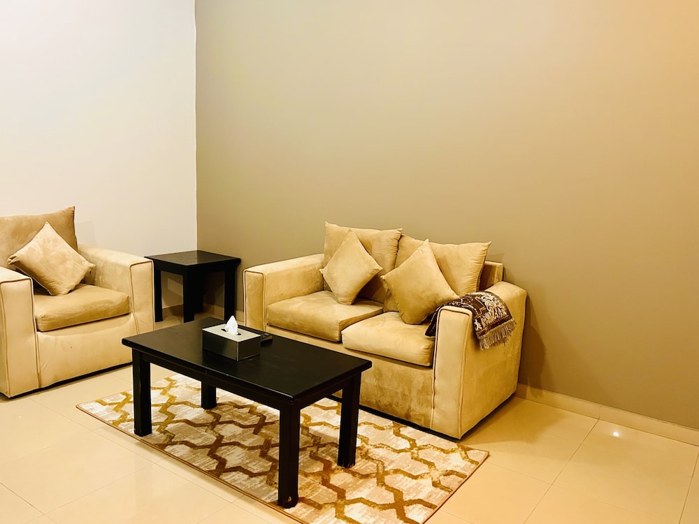 Arabian Palm Hotel 40/50