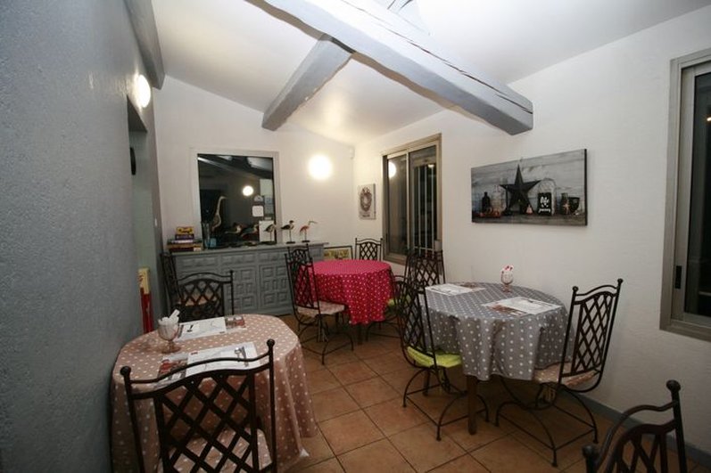 Hotel Azur 6/8