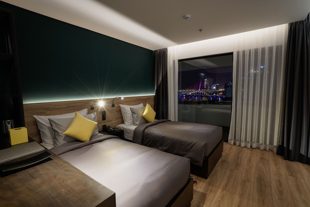 Satya Danang Hotel 10/50