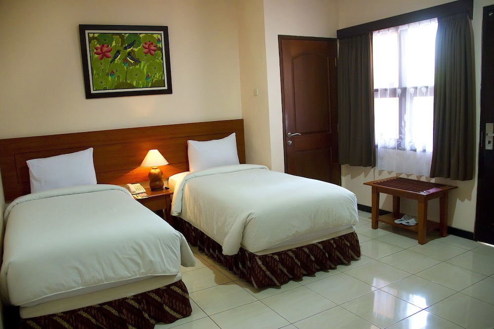 Atrium Resort & Hotel 19/27