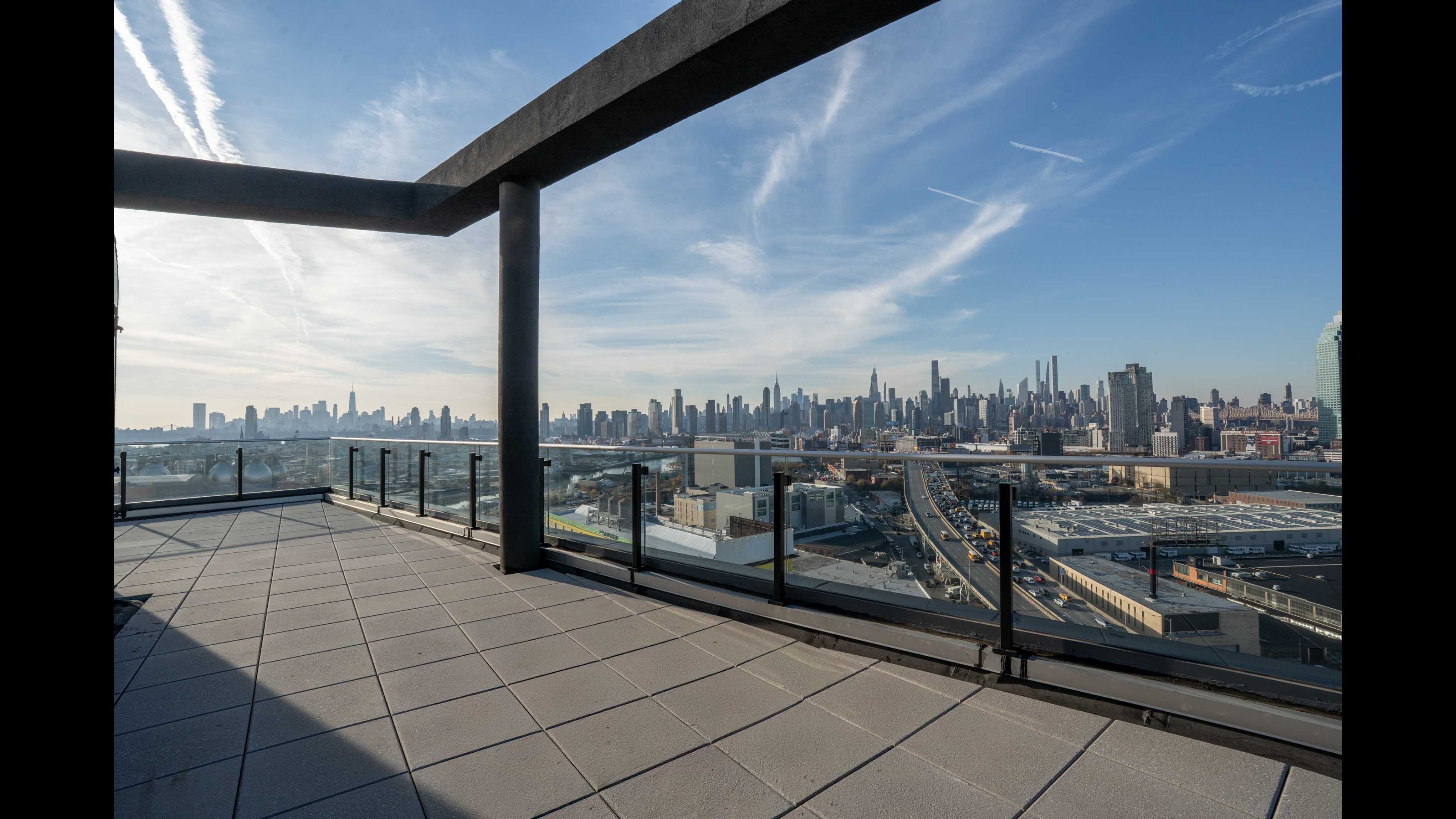Holiday Inn Express Long Island City E New York, an IHG Hotel 27/48