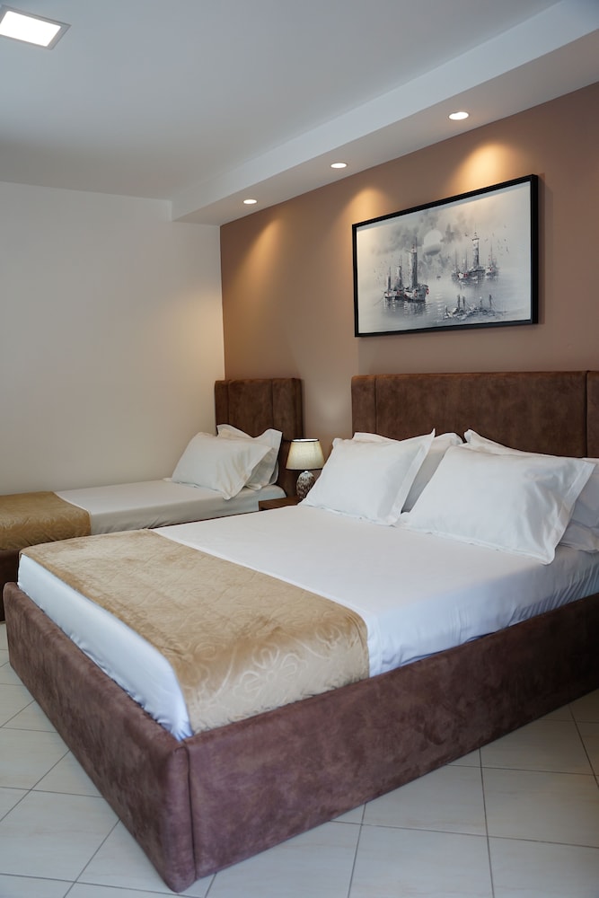 Atrium Deluxe Resort 19/62