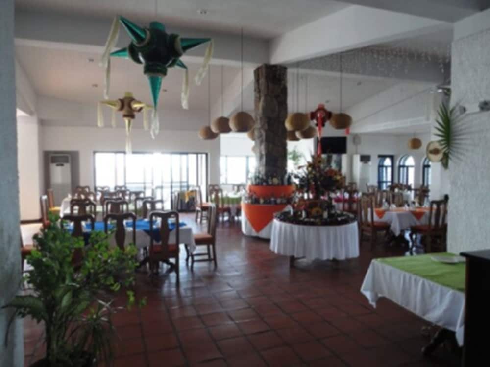 Tucan Siho-Playa 11/17