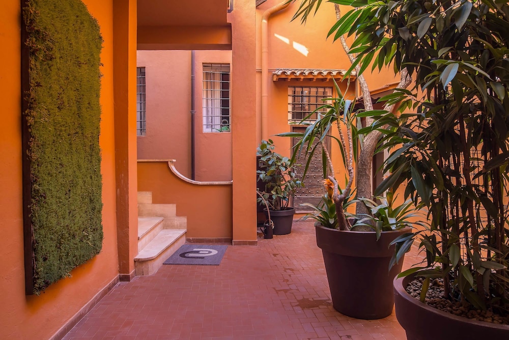 Navona Essence Hotel 1/67