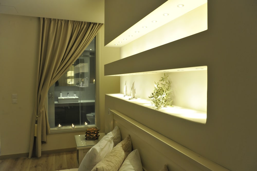 Alexandros Studios And Apartments 33/76