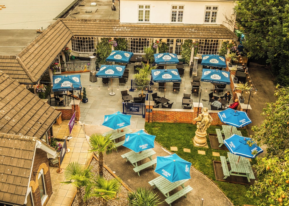 The Littleover Lodge Hotel 40/47