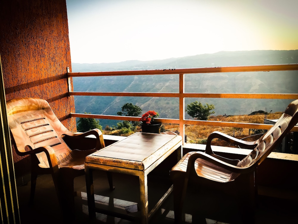 Valley Wood Resort And Spa 26/35