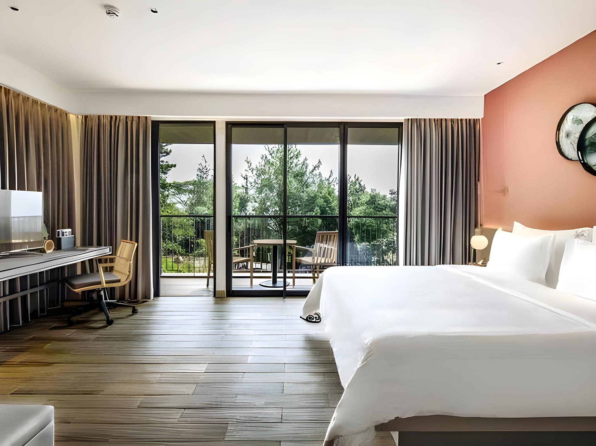 Garden Suite, King Bed