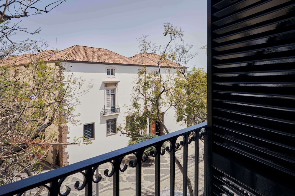 Barcelo Funchal Oldtown 8/59