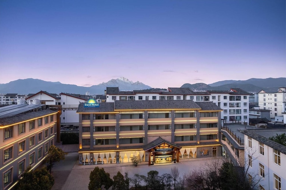 Days Hotel by Wyndham Lijiang Gucheng 2/26