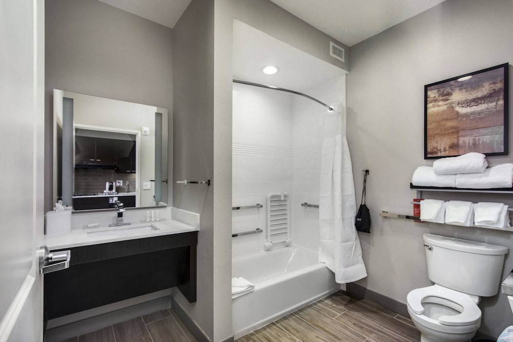 TownePlace Suites by Marriott Houston Hobby Airport 7/42