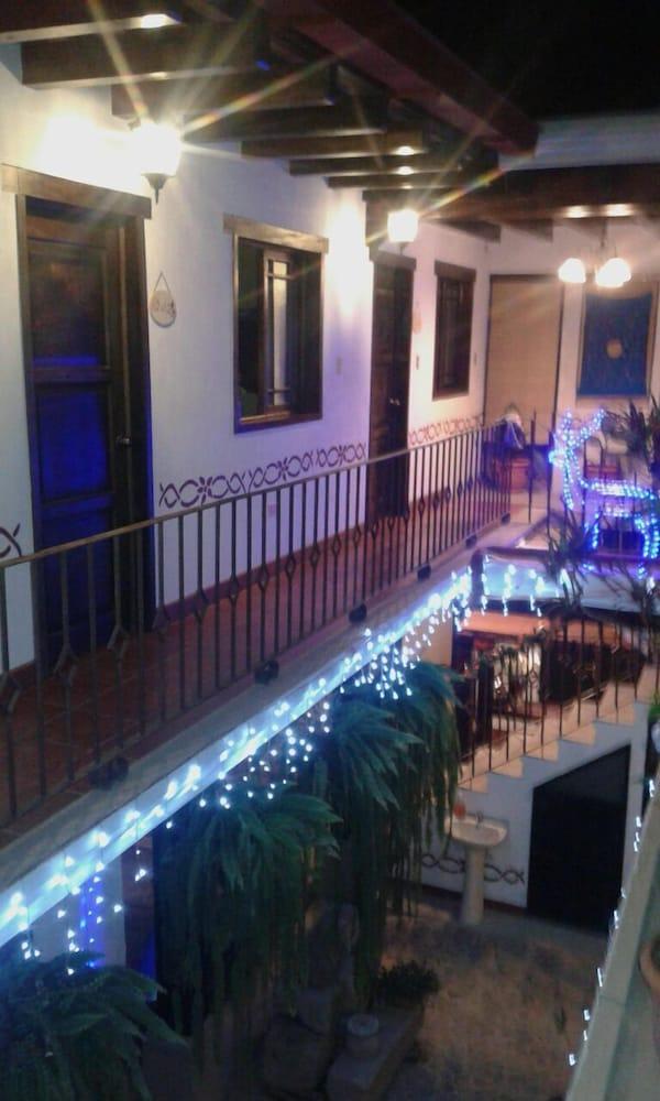 Hotel Casa Maria Jose 18/21