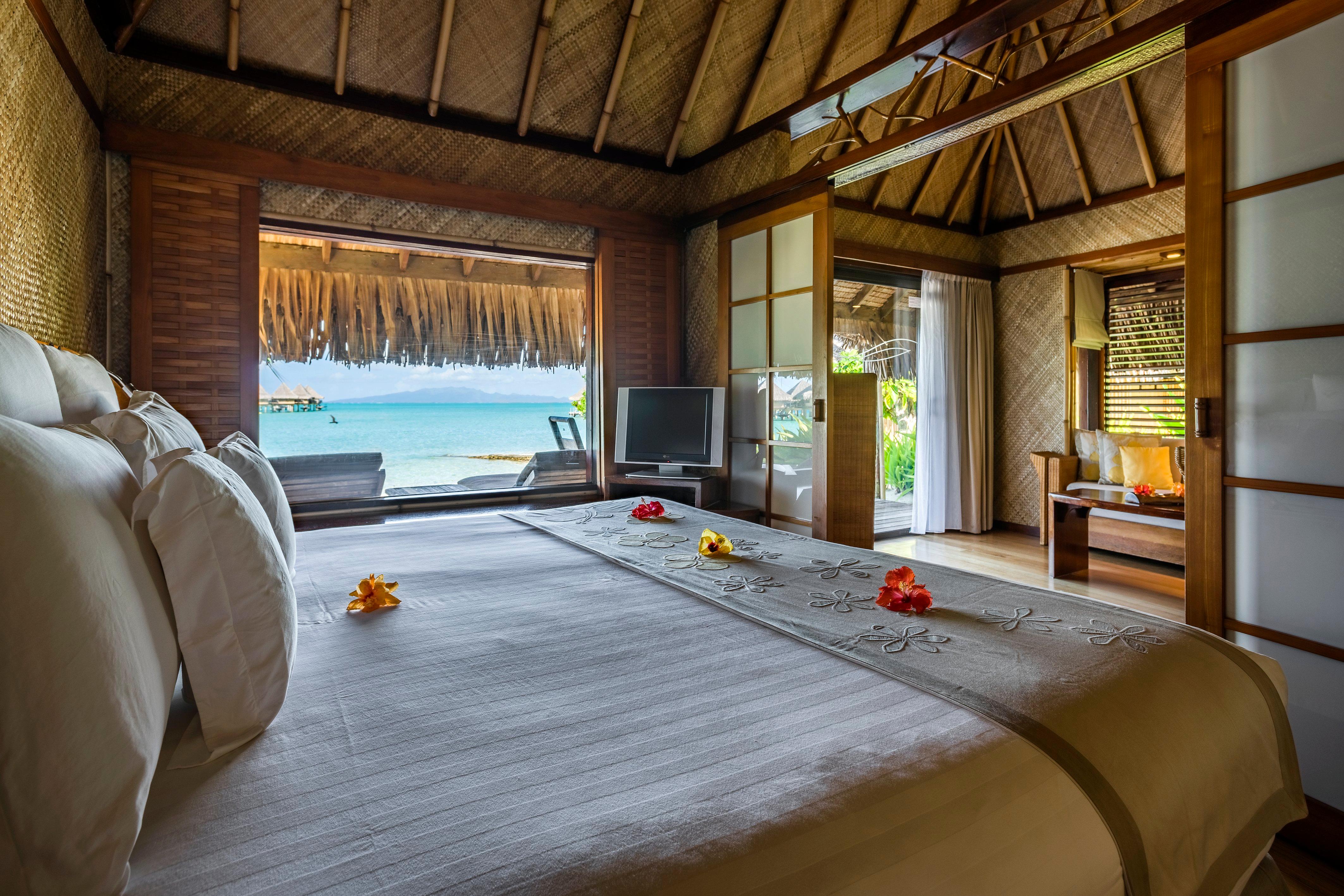 Beach, Bungalow, Lagoon View