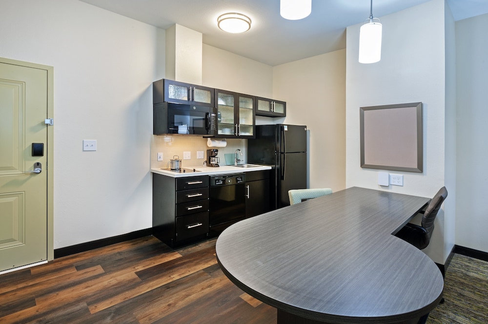 Candlewood Suites Houston - Pasadena 18/45
