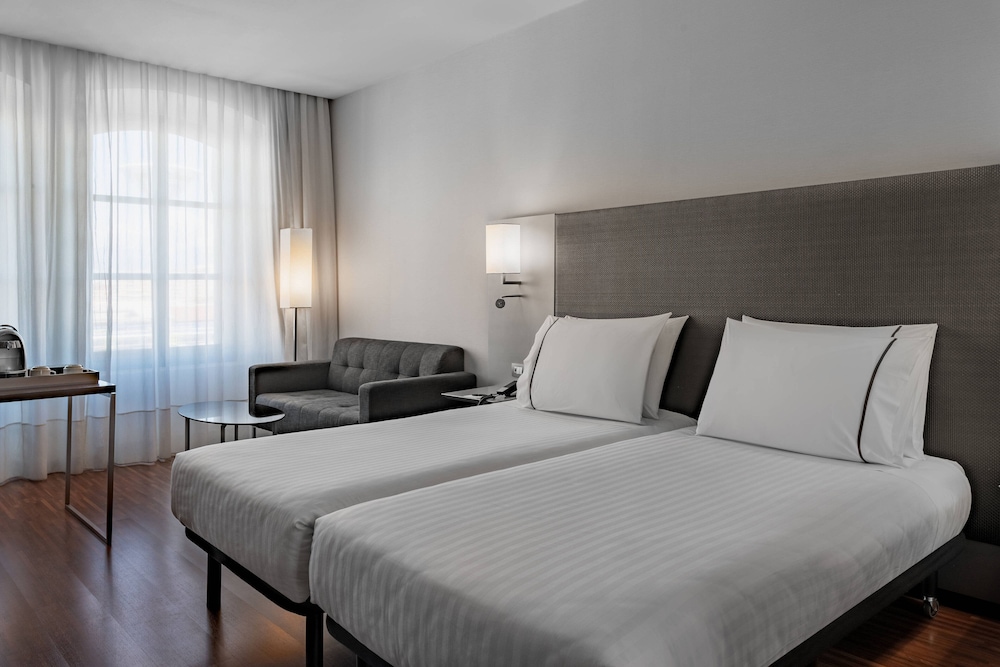 Ac Hotel Torino By Marriott 9/45