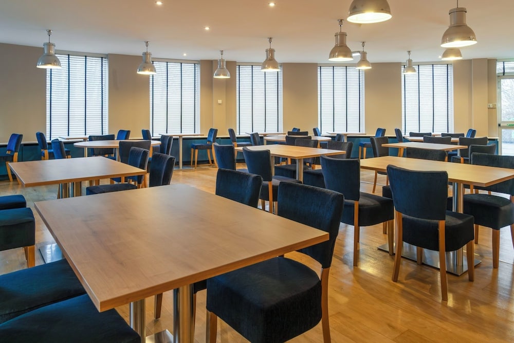 Daresbury Park Hotel 39/50