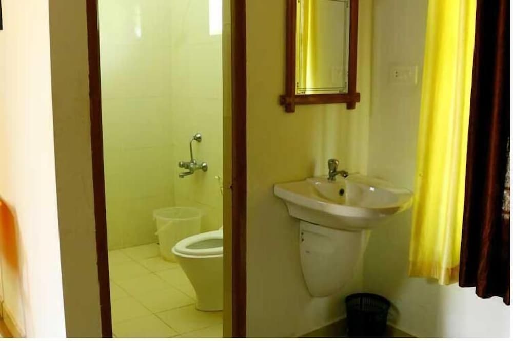 Baywatch Beach Resort 42/45