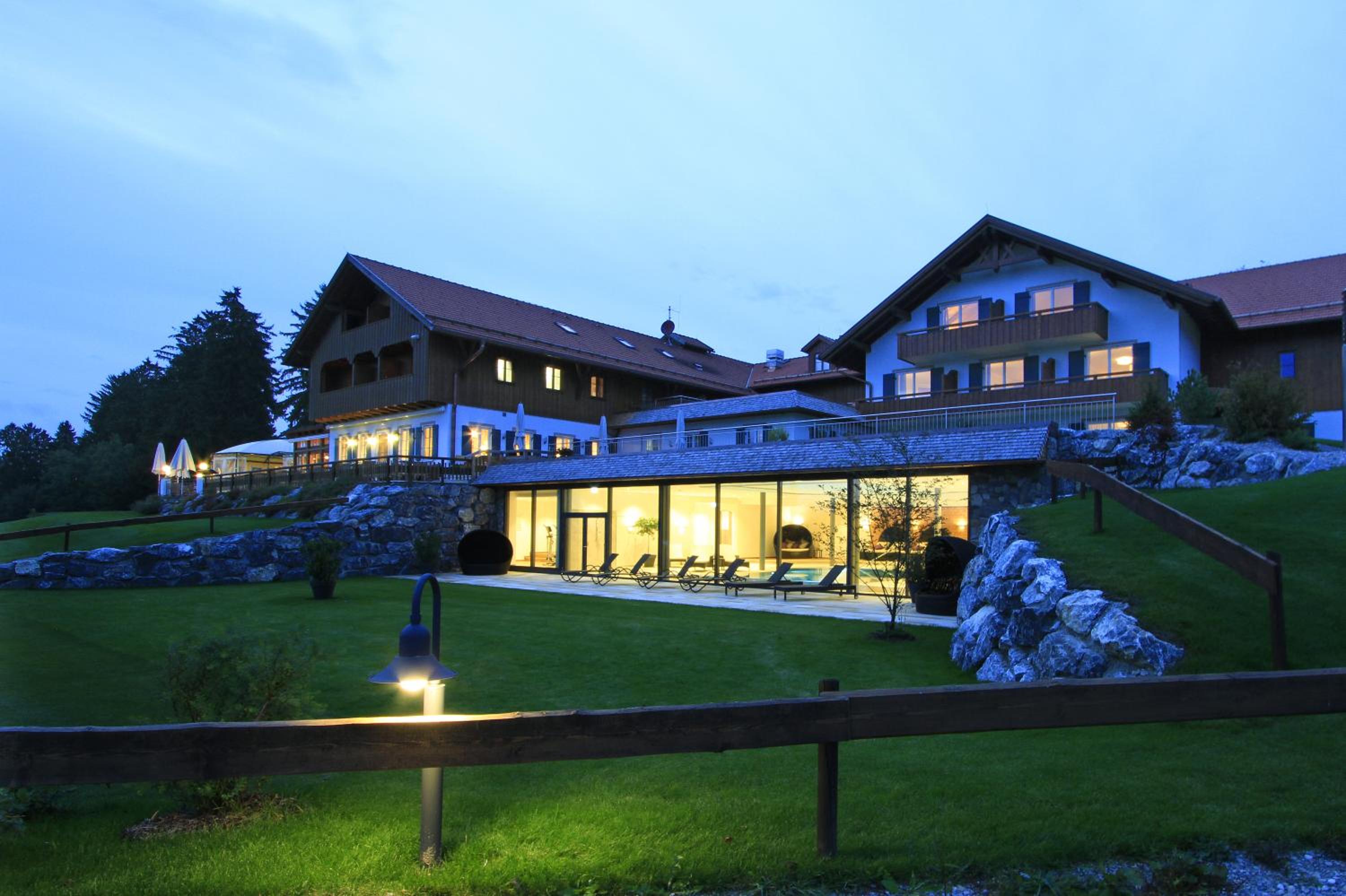 Hotel Auf der Gsteig 2/60