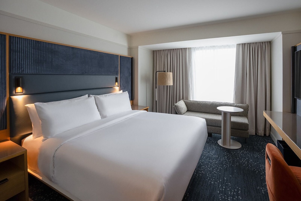 Virginia Guesthouse Hotel and Conference Center 14/50