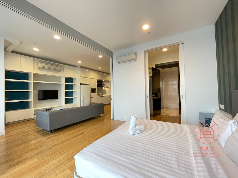 Platinum Service Suites KLCC 10/50