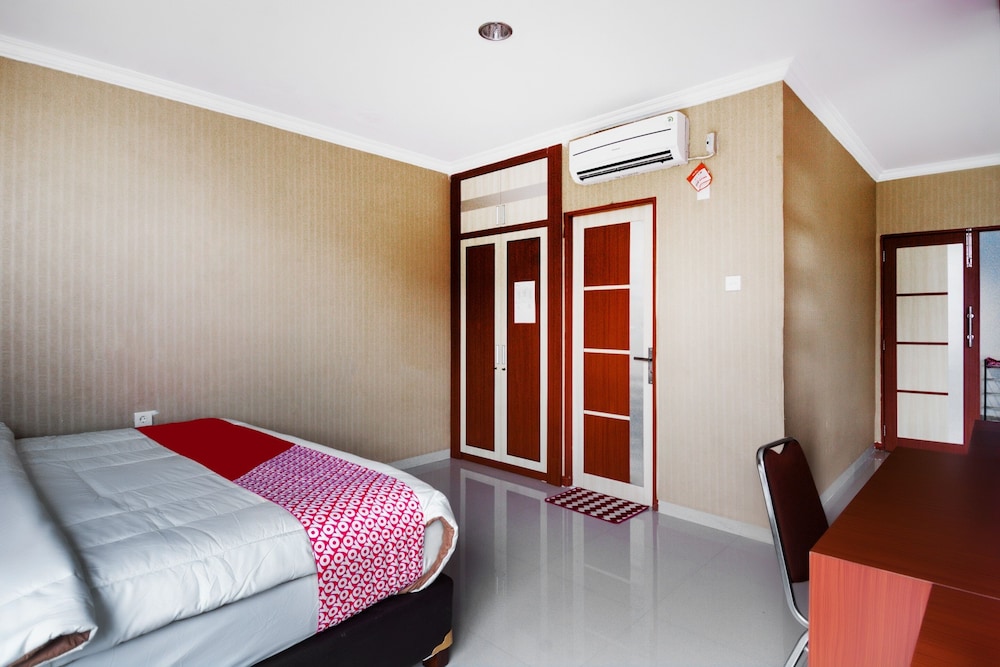 Collection O 3431 Hotel Alpha Bandara 13/20