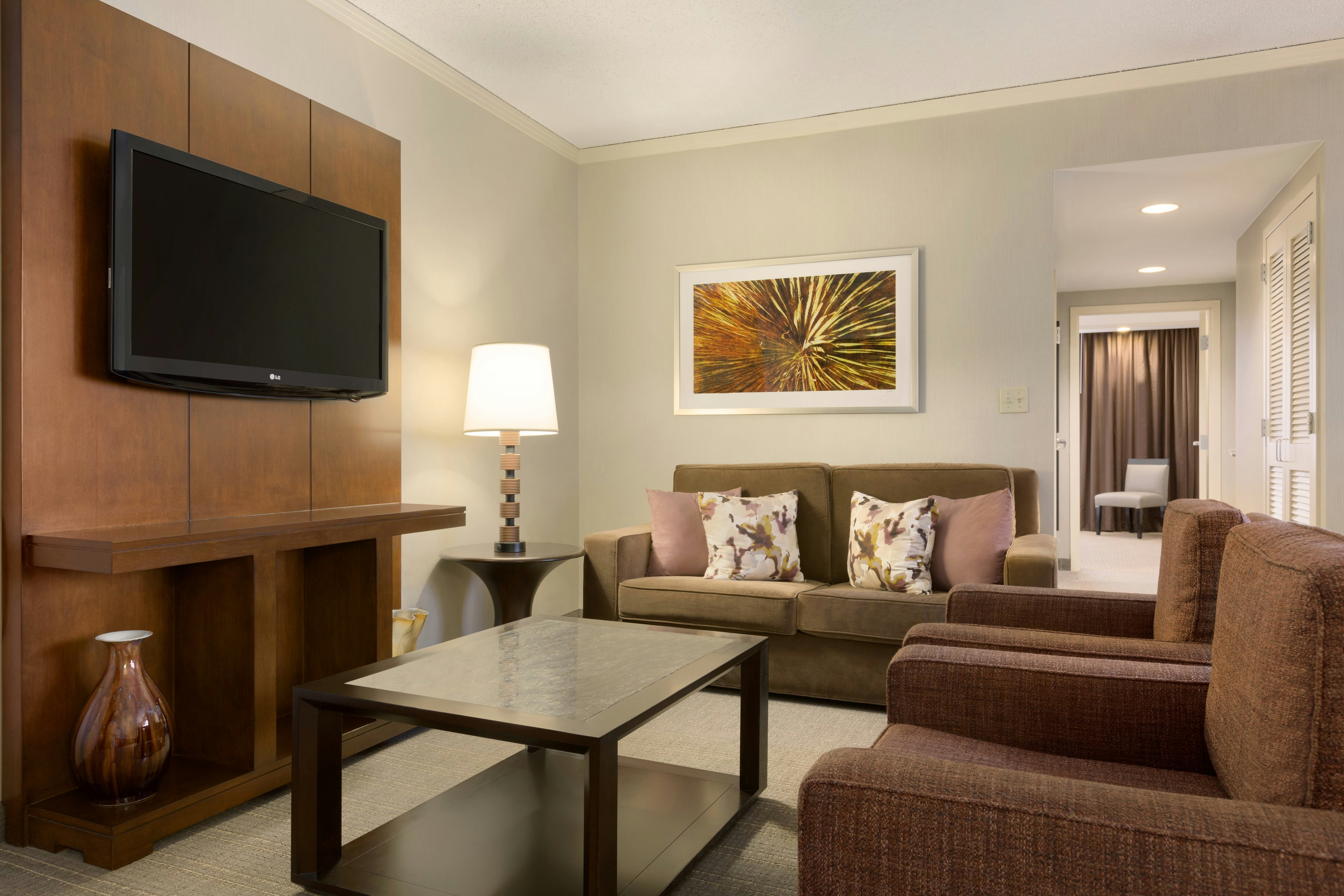 Embassy Suites by Hilton Chicago North Shore Deerfield 35/65