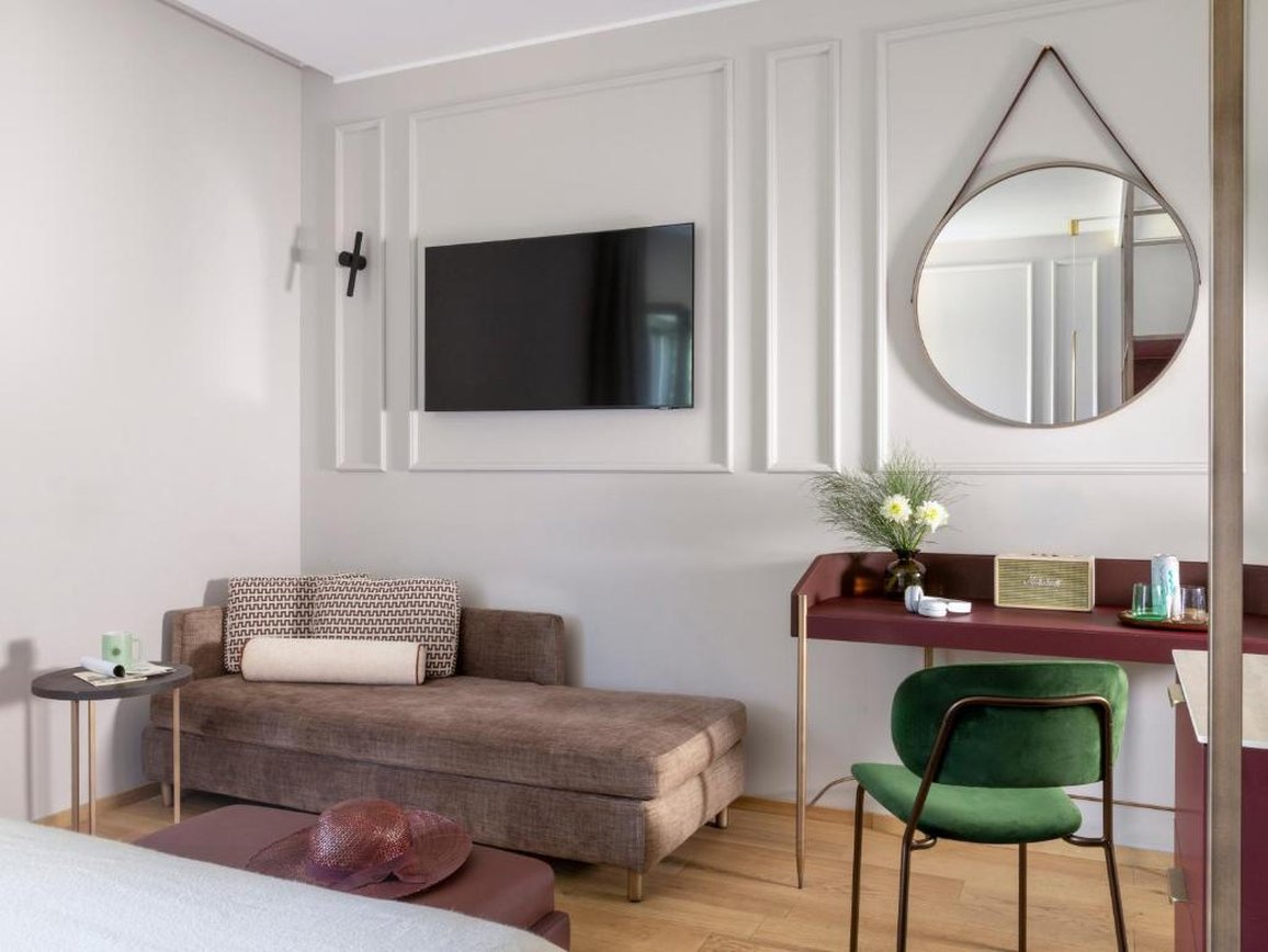 Adoro Hotel 53/72